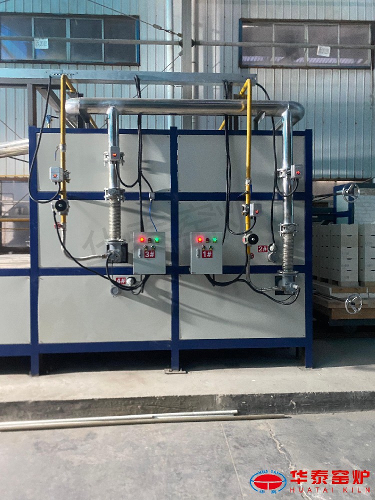 热烈祝贺江西龙发实业股份有限公司高温梭式窑一次点火成功并顺利投产! 热烈祝贺江西龙发实业股份有限公司高温梭式窑一次点火成功并顺利投产!